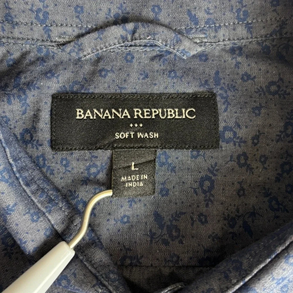 Banana Republic Soft Wash Mens Large Blue Floral Cotton Button Down Shirt L